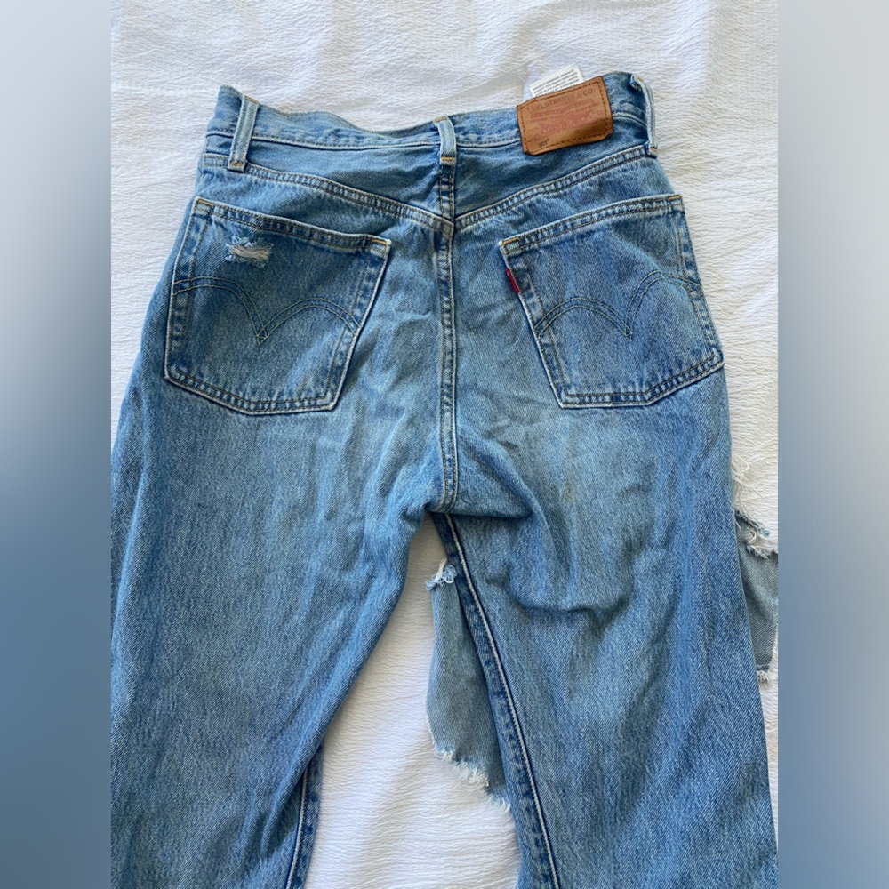 Levi Jeans - Picture 3 of 5